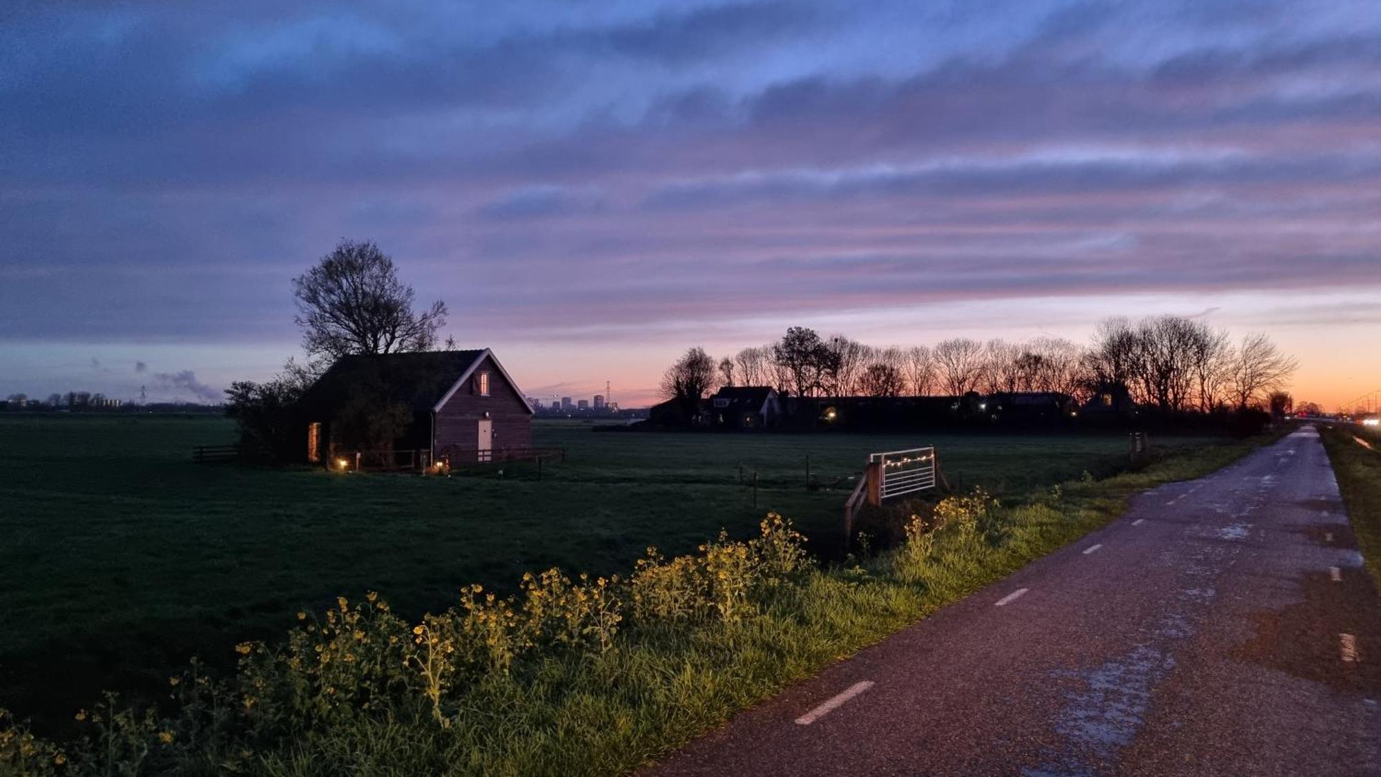 City Farmers Lodge, A Guesthouse With A Skyline View In Rural Amsterdam Eksteriør bilde